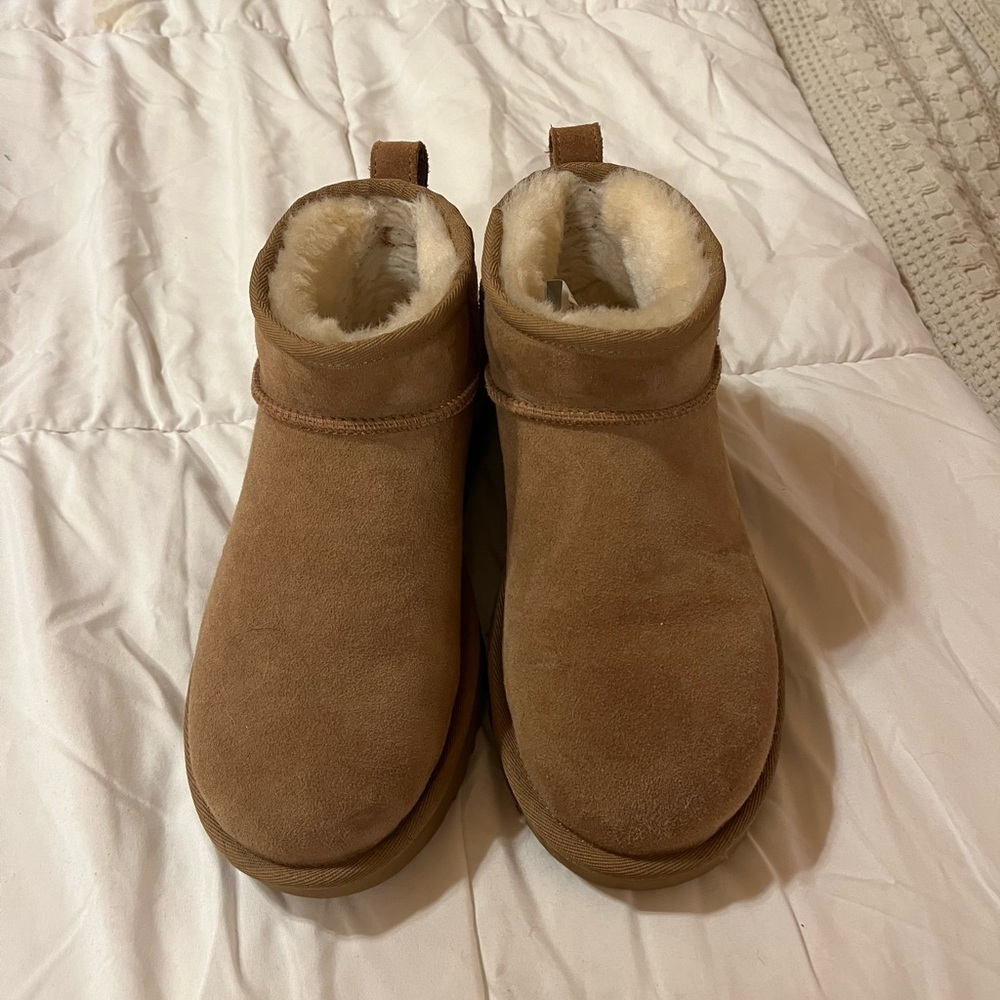 UGG Chestnut Ultraminis